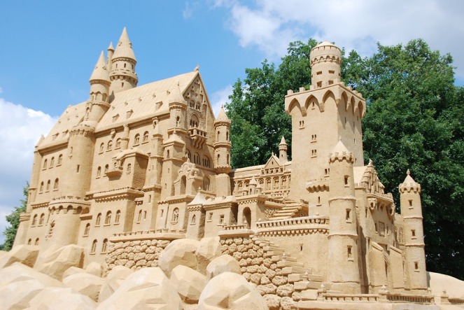 sculpture-sable-plage-chateau